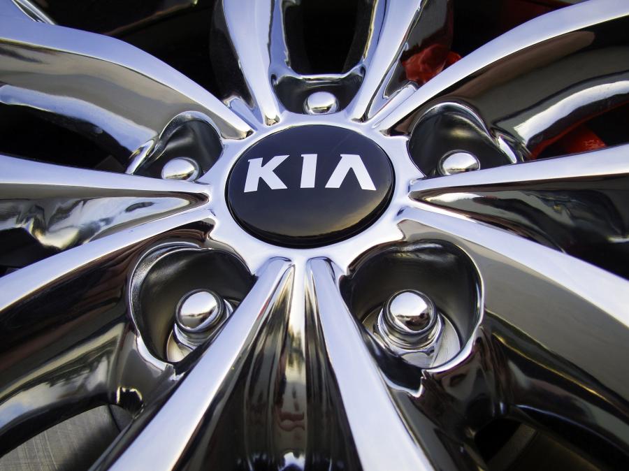 Kia Optima 2015 года  (фото 38 из 51)